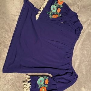 Off the shoulder embroidered sleeve top